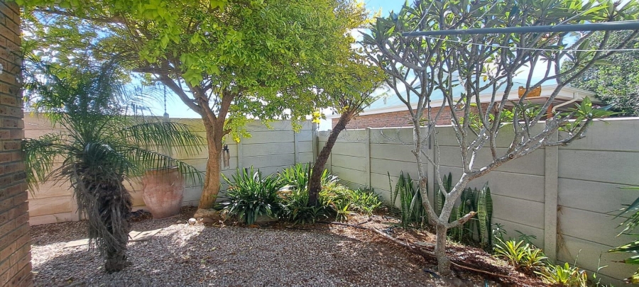 3 Bedroom Property for Sale in Heiderand Western Cape